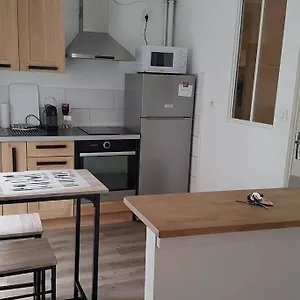 Appartement Agreable Lumineux Au Centre-ville, Oyonnax